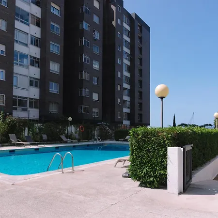Coqueto Con Piscina Y Parking By Daire