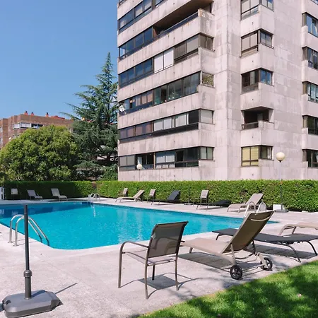 Coqueto Con Piscina Y Parking By