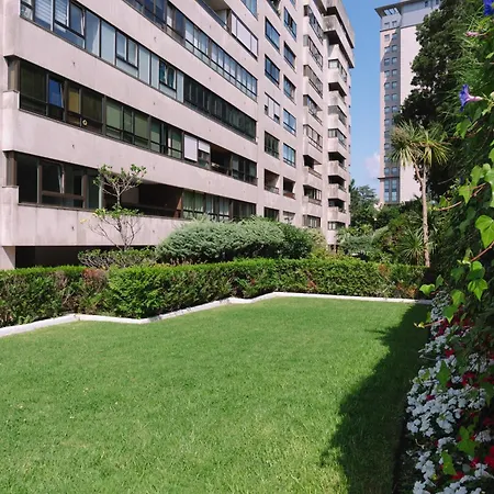 Appartamento Coqueto Con Piscina Y Parking By Vigo